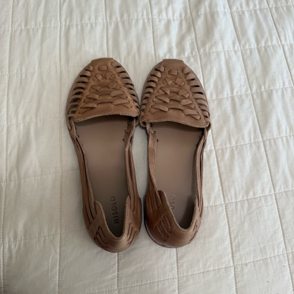Nisolo Tan Leather Huarache Sandals - Picture 2 of 11